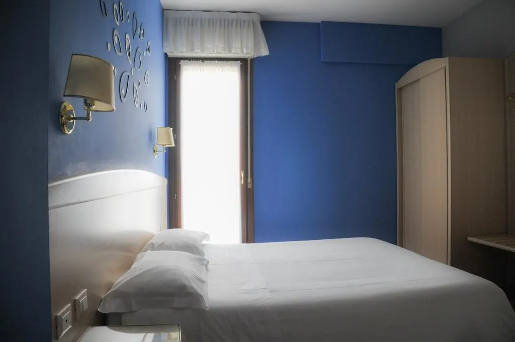 Hotel Marco Effe Mestrino 3*,  Italy